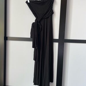 Black Elan Medium Versatile Dress/Skirt